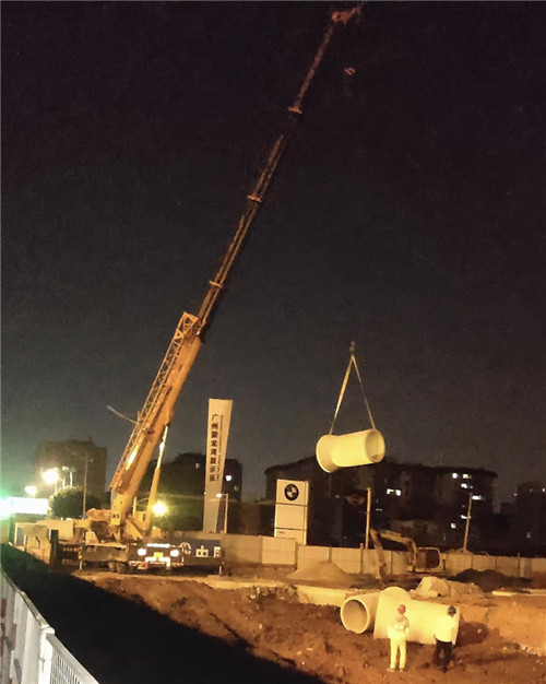 通渭县“弯臂矫正”—— 吊车的 “形变补偿” 技术